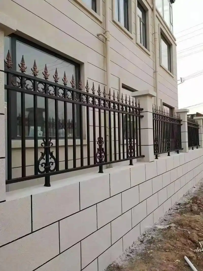围墙铁艺栏杆a西安a围墙铁艺栏杆生产厂家.#抖音图文来了 # - 抖音
