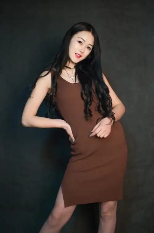 棚拍性感可爱型模特