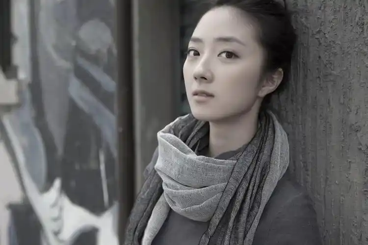 小镁桂纶镁这张照片的高清大图,越大越好,谢啦!