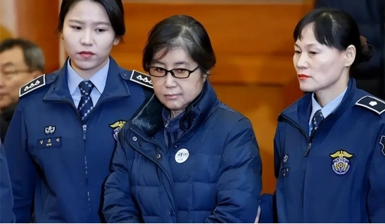 朴槿惠尽管晚年生活富足豪华一想到不堪的闺蜜情伤人更伤心