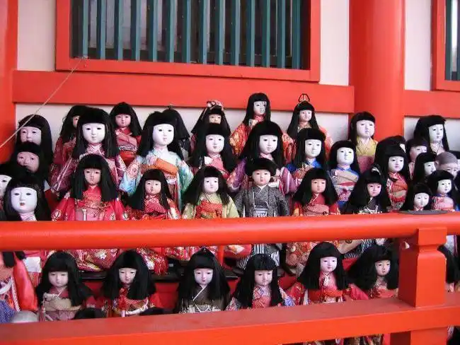 日本史上最恐怖的人偶快100年了头发还在自动长