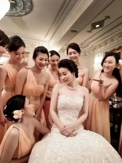 下嫁豪门郭晶晶婚礼现场约旦王子亲临二胎生女奖励10亿