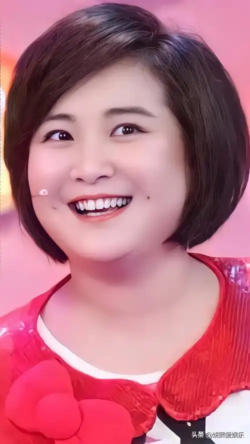 被年轻时的贾玲惊艳到了,以前的她真的好美