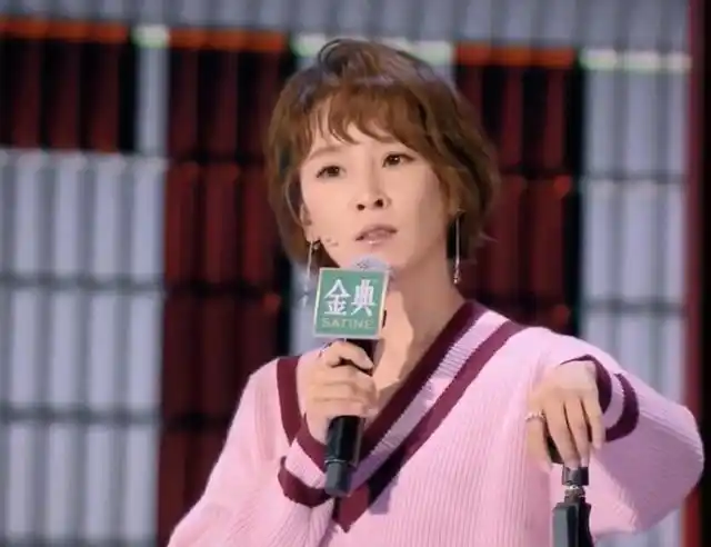 谢楠可以让老公先拍表情包给自己:去吧,把小绿运动服给我换上