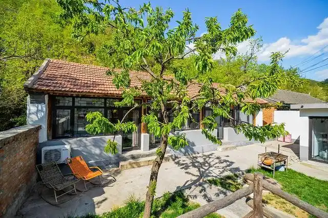 北京怀柔一农村20多套农家院子同时网上出租,最低年租6万元