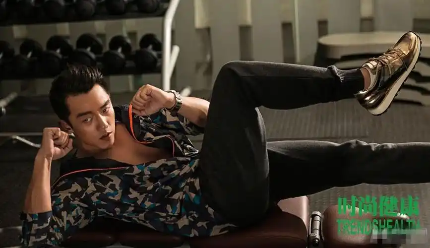 郑恺肌肉线条高清图片