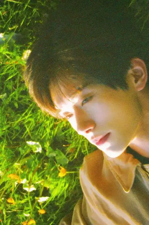 易烊千玺给工作室送的7岁生日祝福