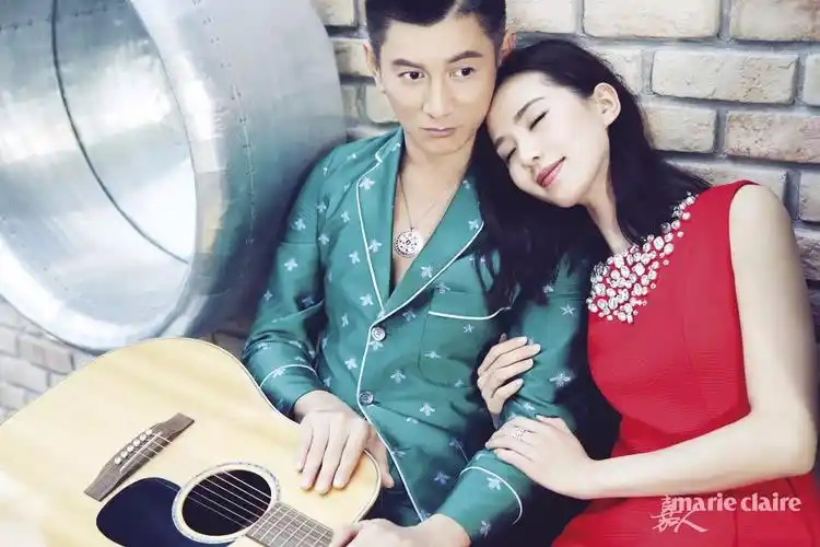 刘诗诗吴奇隆嘉人情侣写真,夫妻档甜蜜生活图片,明星