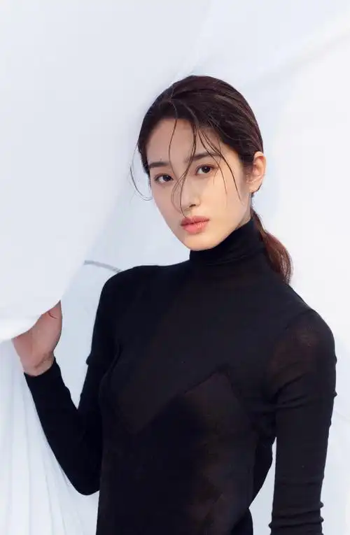 七日生主演曝光李晨王千源杨采钰上演跨国营救