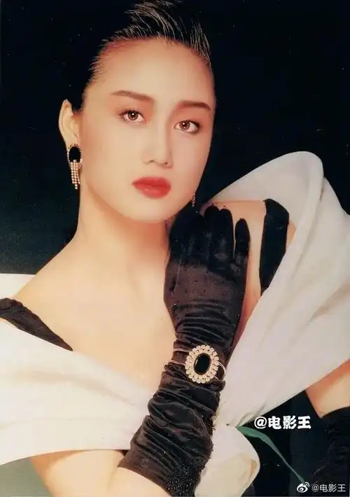 利智真是肌肤如雪每次扫完她的老照片