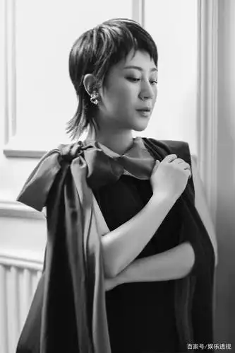 马丽孕肚写真照曝光,穿多套服装身材线条明显,或已离生产不远