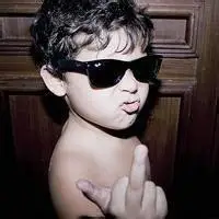 超拽小孩子霸气图片点击鼠标右键下载