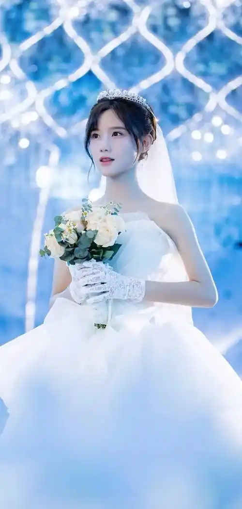 陈意涵集美丽,可爱与优雅于一身,令人心驰神往