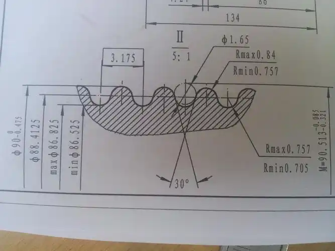 这个圆螺纹怎么加工?有没有高手帮忙解决的,在线急等.有图片的.