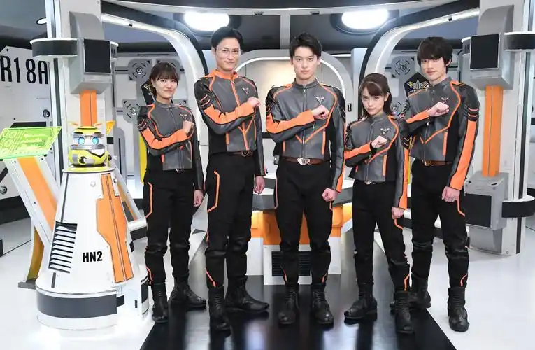 class="ref" data-ctrid="svnkel1ael9t">精英胜利队(guts-select),是