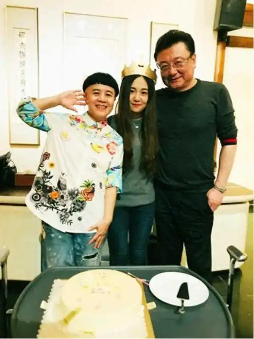 女婿身高1.95米,当初王宁坚决反对_刘青林_刘纯_王逸宸