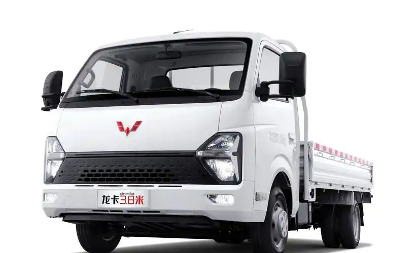 同时,五菱龙卡配备了abs ebd系统,可以确保制动时不打滑,保证货车在