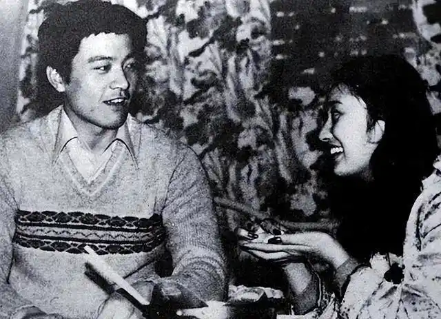 1994年,周里京和傅春英经过协商,决定暂时分居.