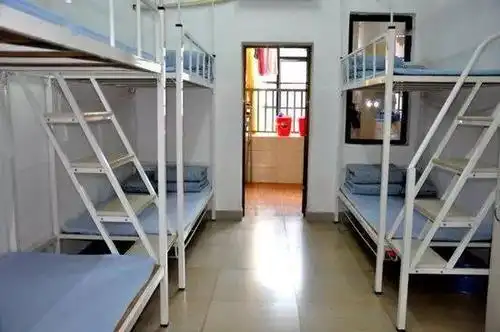 这些民校面向全市招生,20 热门民校住宿情况一览_宿舍