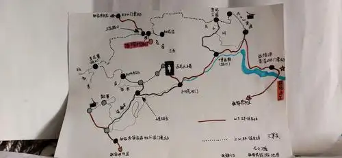 初中文综组组织开展七年级学生手绘地图比赛活动