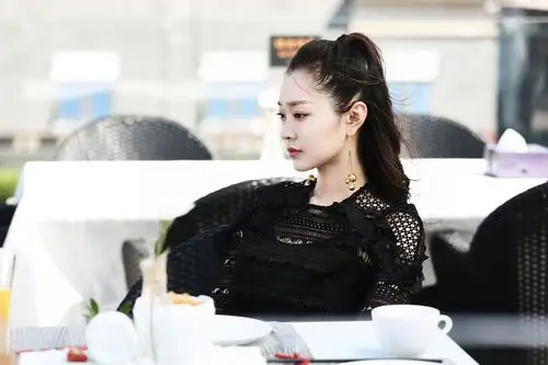 《创业时代》今晚开播 宋轶饰投行女感情成谜