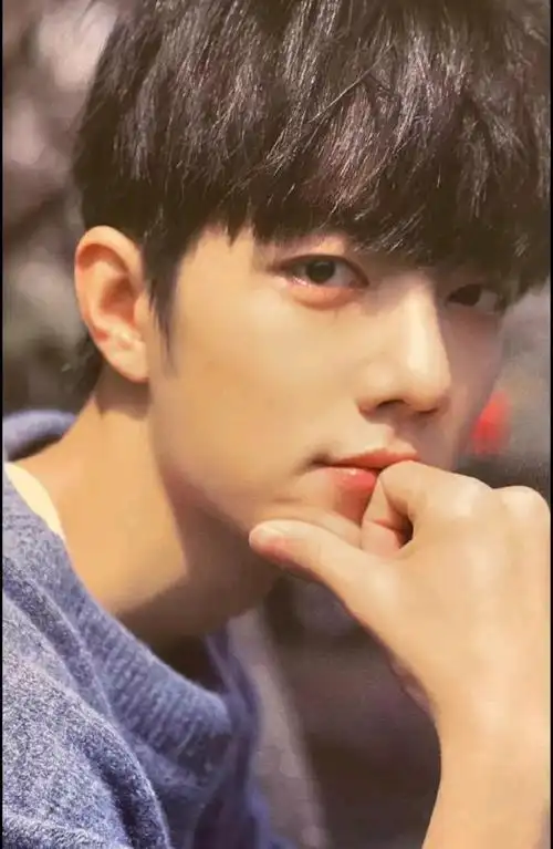 肖战#肖战温柔阳光的笑容,如春风拂面可以治愈一切的不开心