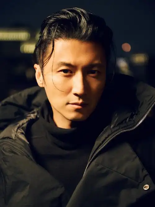 咪咕星剧场##谢霆锋墨镜好大