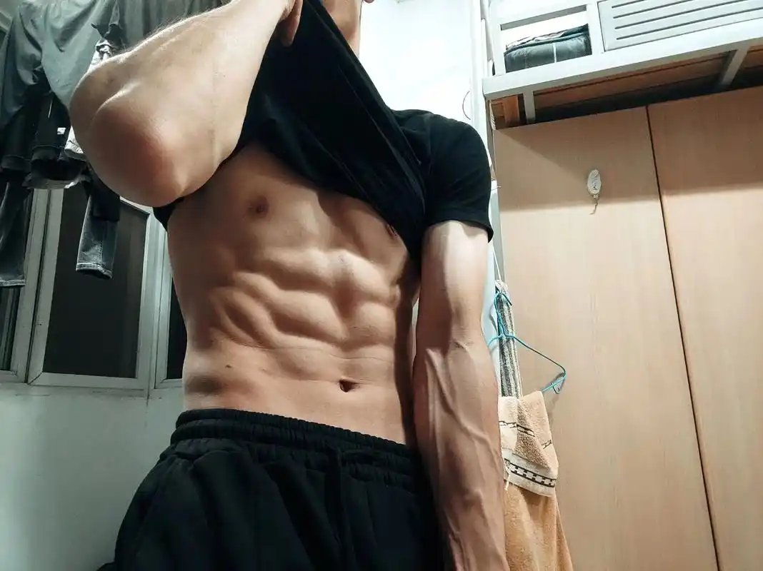 奇形怪状.越长越怪  #腹肌 #这谁顶得住啊 #内容过于真实 - 抖音