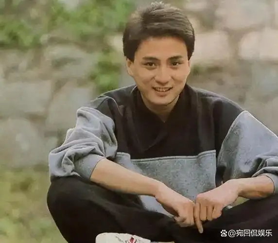 1985年,翁美玲给汤镇业留下一句话,后在家开煤气自尽,年仅26岁