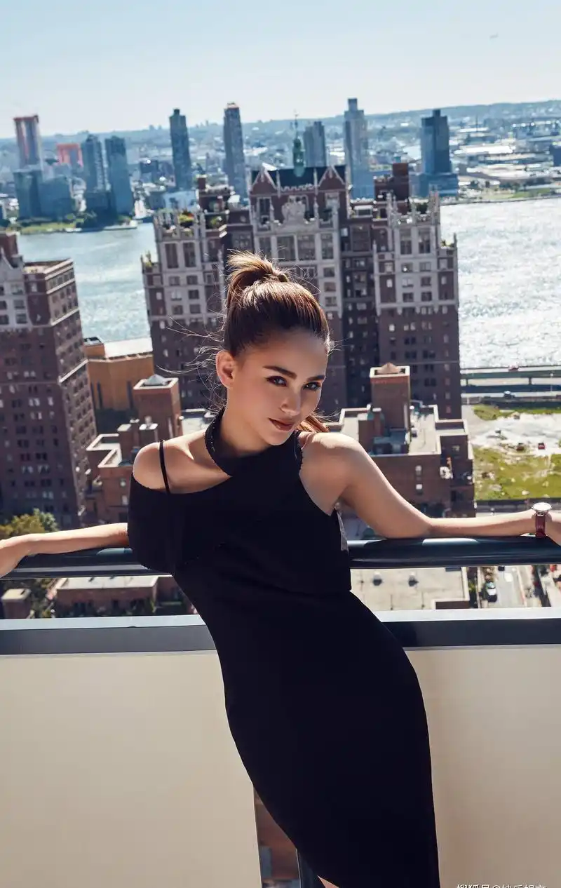 昆凌自曝严重焦虑 周杰伦的妻子昆凌透露自己因外界的期望和压力而