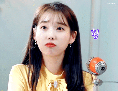 李知恩 iu 动图 cr.logo