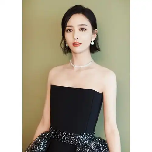 佟丽影视美女女明星演员写真写真照照片宿舍海报现代装饰画