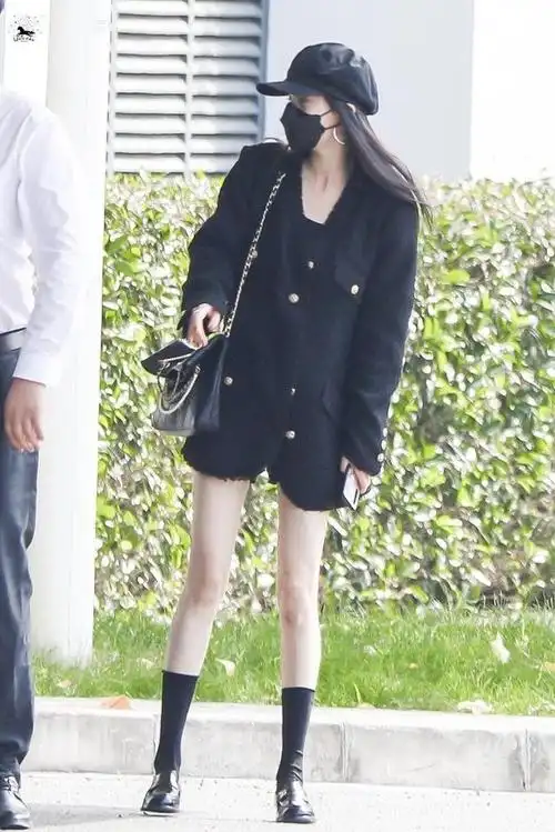 杨幂日常私服穿搭合集不愧是行走中的带货女王实力派衣架子