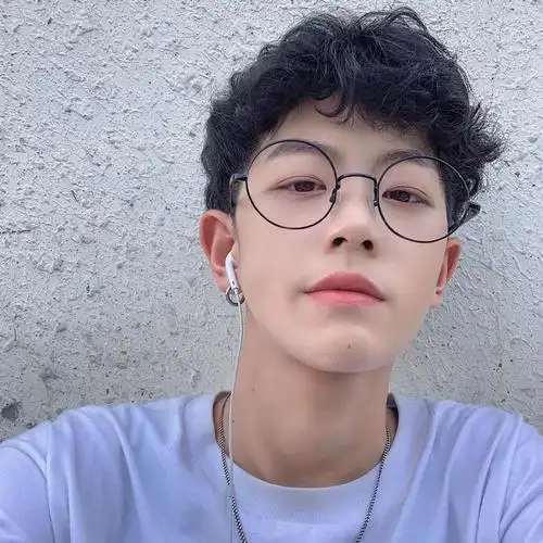 适合学生党的男生发型