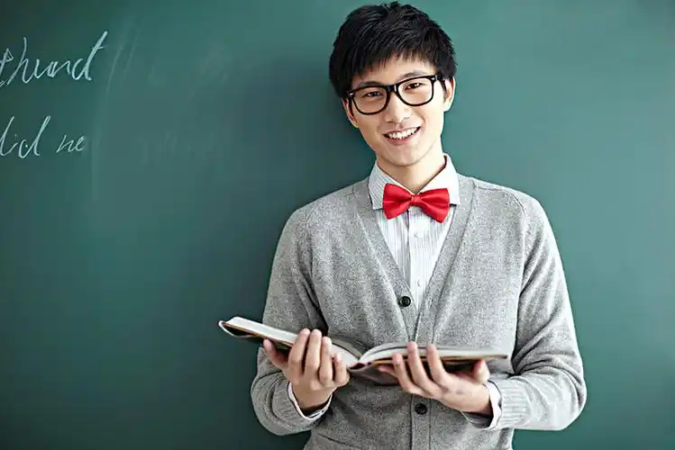 亚洲青年男学生