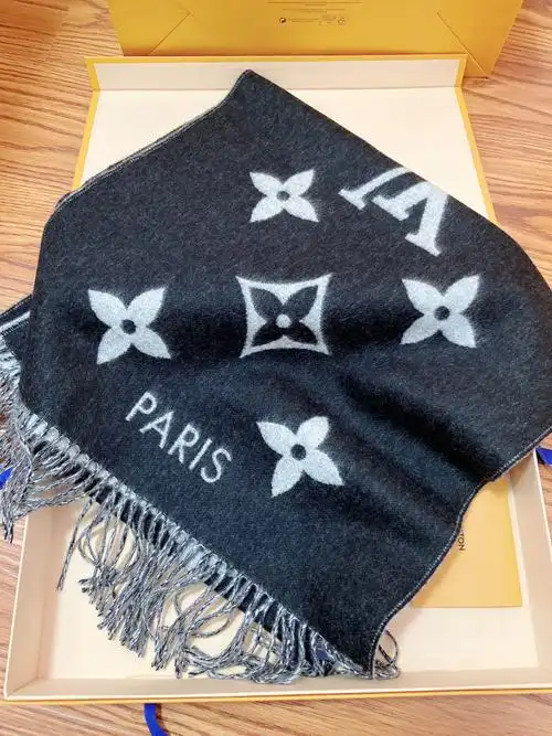 经典好物lv黑灰双面羊绒围巾01
