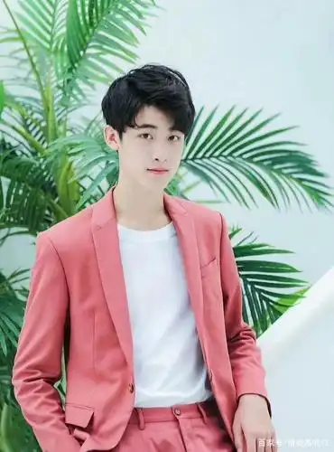 谷昊峰,已长大童星