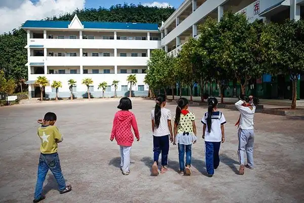 老挝小学学校老照片老挝学校图片