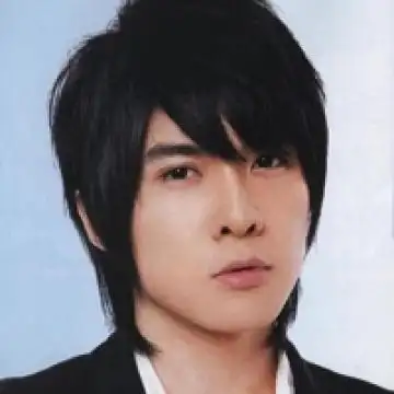 帅气白马王子唐禹哲,男生头像图片-回车桌面