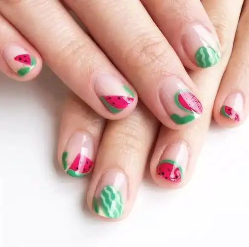 超可爱的水果美甲,让指尖清爽一夏!