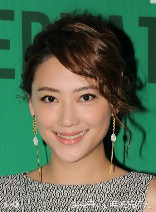 应采儿出席某活动被拍,气质出众魅力十足,她是最靓丽的风景线!