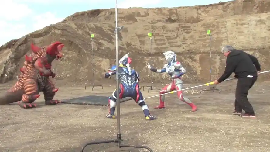 泽塔奥特曼花絮:捷德和泽塔震撼的胯下镜头是如何拍摄的?