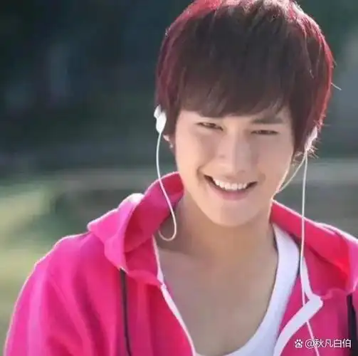 在《快乐大本营》上,cos过孙燕姿的妹妹,模仿过罗志祥的海派甜心.