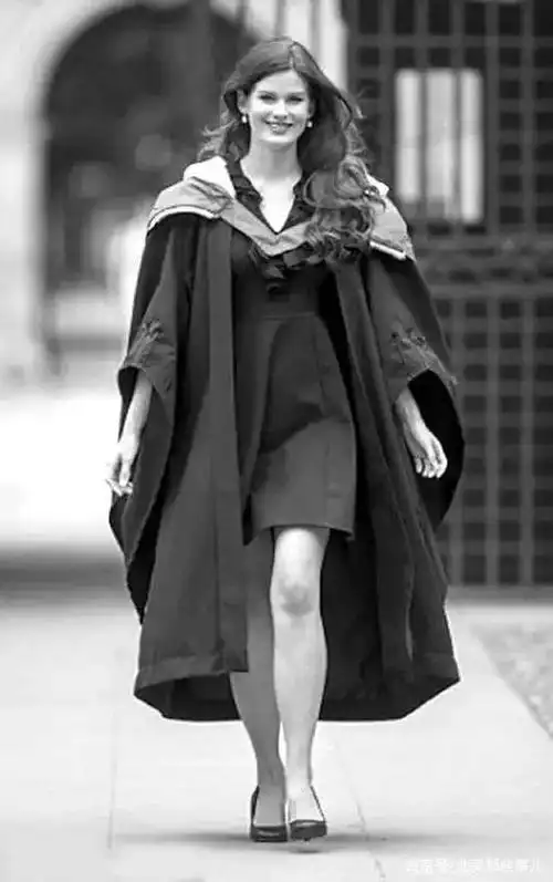 真·美女学霸,世界小姐拿下剑桥硕士,将创业的公司很有内涵!