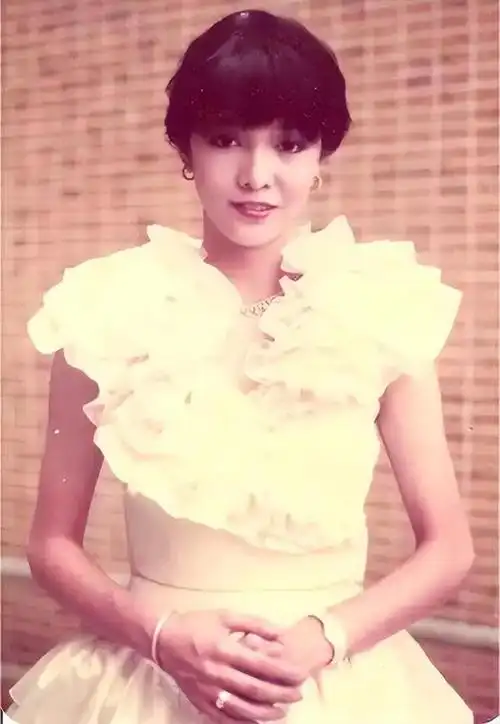 郑裕玲年轻时的旧照(接受不了"美人迟暮"的女星) - 帮企客