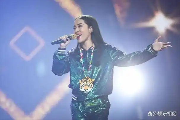 刘石坚:曾做过最后悔的决定,就是捧红吉克隽逸这个"白眼狼"