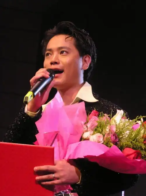 图文张国荣模仿者第二名马一鸣