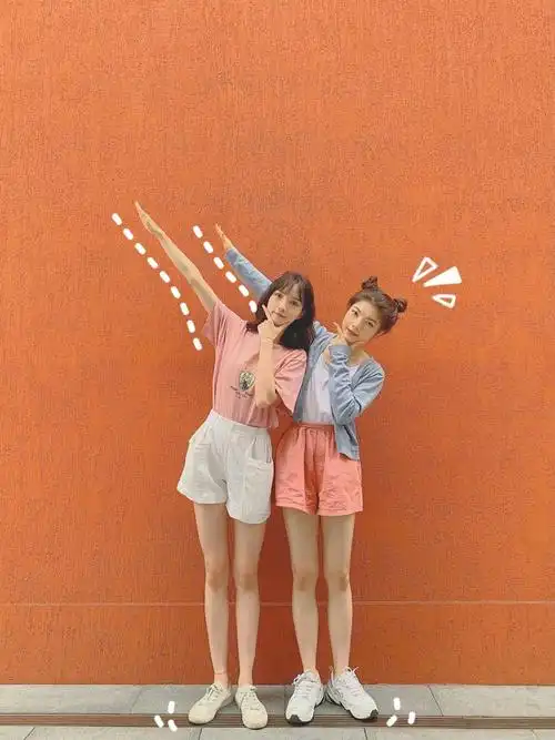 好看的闺蜜图片双人拍照姿势动作(闺蜜拍照摆pose大全)