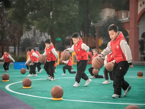 合肥市长江路幼儿园教育集团总园:精彩"篮"不住 运动乐成长_篮球_活动