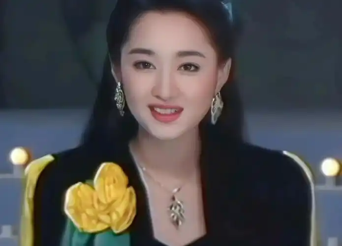 年轻时的杨钰莹是多少人心目中的女神